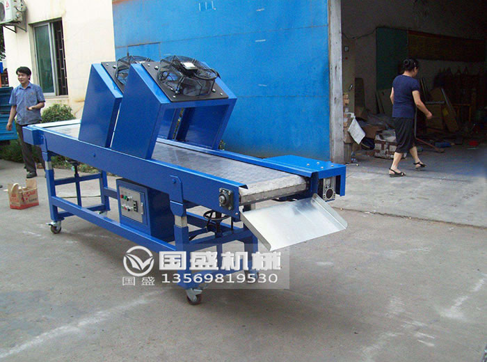 鏈板式輸送機(jī) 鏈板式輸送機(jī)